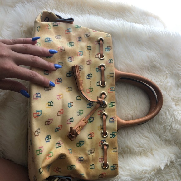 2 Vintage Dooney Burke’s shoulder bags! - Picture 2 of 6